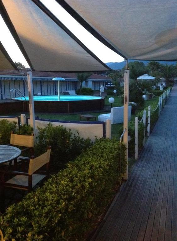 Bed & Breakfast Venezia Marina Di Carrara Luaran gambar