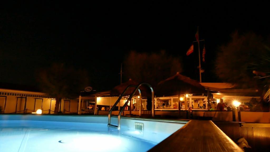 Bed & Breakfast Venezia Marina Di Carrara Luaran gambar